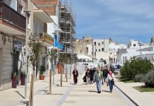 Monopoli, riparte via Procaccia, Iaia: “Un nuovo grande spazio pedonale per la città”