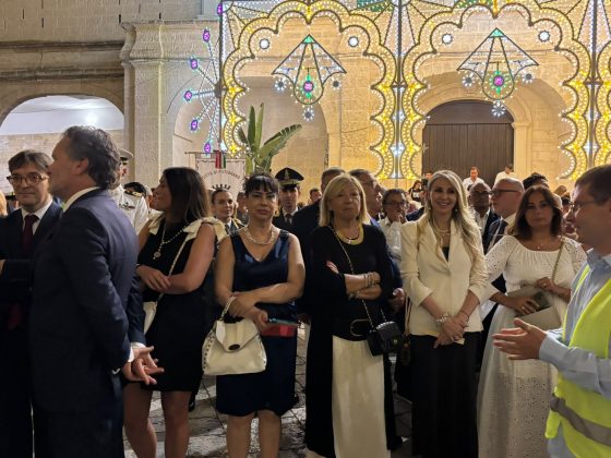 madia politici