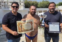 “Il mare che unisce e non divide”: il Barone Colucci a 88 anni nuota per i bambini vittime delle guerre e della fame