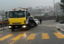 Monopoli sotto una bomba d’acqua. Strada del Capitolo impraticabile, problemi alla Portavecchia e all’ospedale